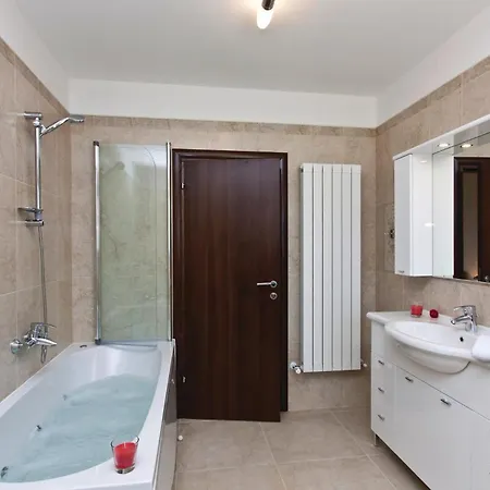 Holiday home 3 Bedroom Cozy In Hr-52215